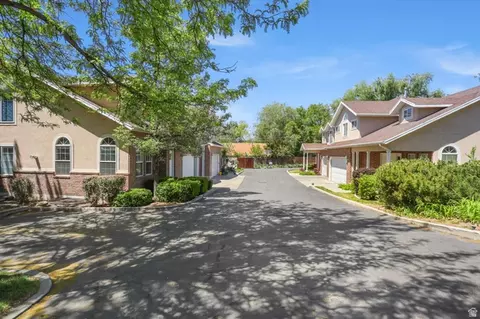 Exterior - 1990 S 424 E, Orem, UT 84058 photo 5 of 6