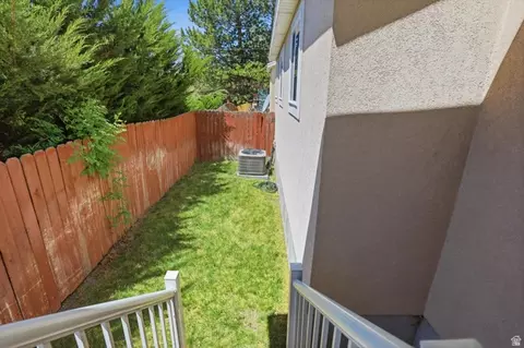 Exterior - 1990 S 424 E, Orem, UT 84058 photo 4 of 6