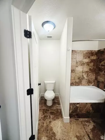 Bath - 1612 E Shadow Dr, Eagle Mountain, UT 84005 photo 2 of 3