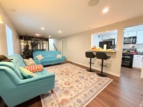 Living - 681 E Abbottsford Ct S, Sandy, UT 84070 photo 7 of 7