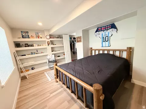 Bedroom - 681 E Abbottsford Ct S, Sandy, UT 84070 photo 5 of 6