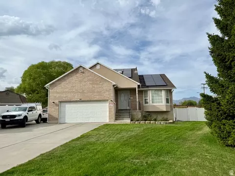 Exterior - 681 E Abbottsford Ct S, Sandy, UT 84070 photo 8 of 8