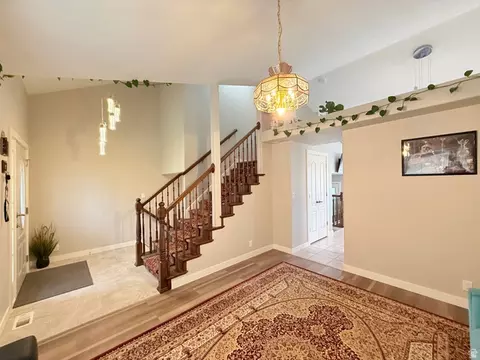 Entry Way - 681 E Abbottsford Ct S, Sandy, UT 84070 photo 3 of 5