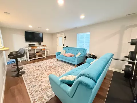 Living - 681 E Abbottsford Ct S, Sandy, UT 84070 photo 5 of 7