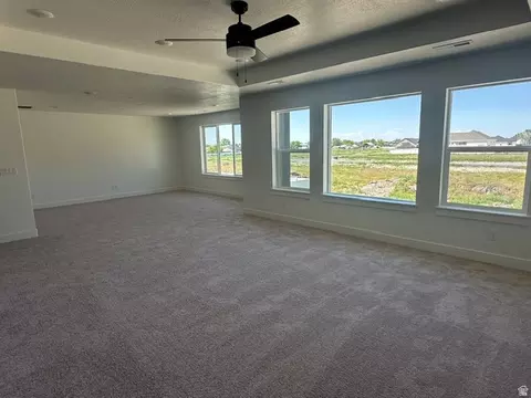 2502 W 2950 N #112, Farr West, UT 84404