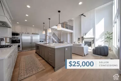 695 W Hidden Farm Dr, Farmington, UT 84025