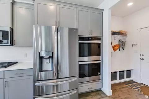 Kitchen - 646 S Meade St, Mapleton, UT 84664 photo 3 of 3