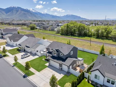 View/Area - 646 S Meade St, Mapleton, UT 84664 photo 3 of 11