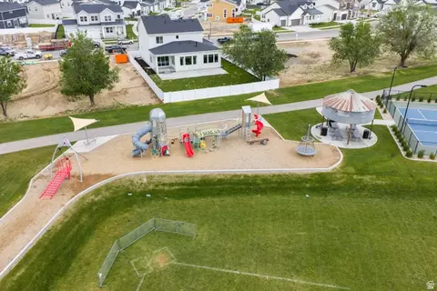 View/Area - 646 S Meade St, Mapleton, UT 84664 photo 8 of 11