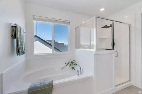 Bath - 646 S Meade St, Mapleton, UT 84664 photo 5 of 5