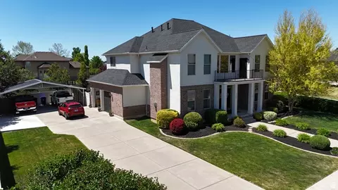 Exterior - 2368 S 825 W, Syracuse, UT 84075 photo 7 of 7