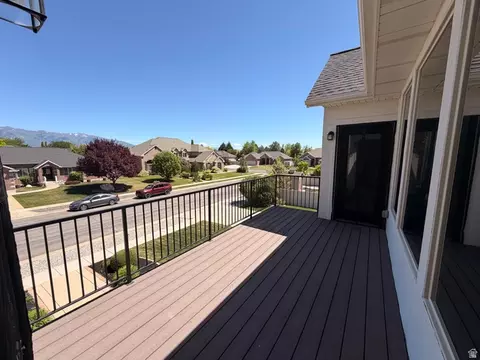 Exterior - 2368 S 825 W, Syracuse, UT 84075 photo 3 of 7
