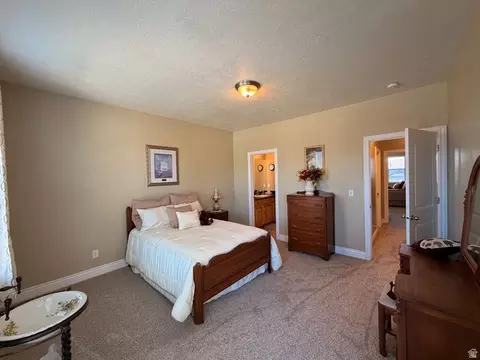 Bedroom - 2368 S 825 W, Syracuse, UT 84075 photo 6 of 9