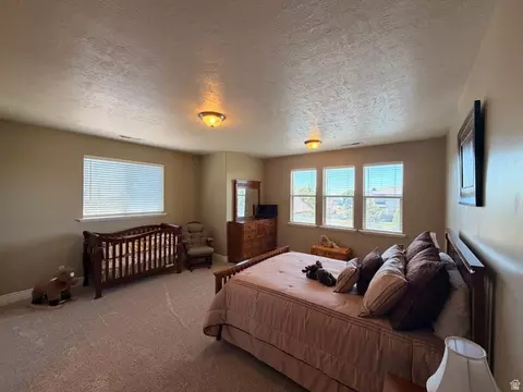 Bedroom - 2368 S 825 W, Syracuse, UT 84075 photo 4 of 9