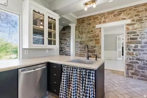 Kitchen - 372 W 100 N, Logan, UT 84321 photo 3 of 4