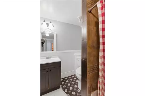 Bath - 372 W 100 N, Logan, UT 84321 photo 2 of 2