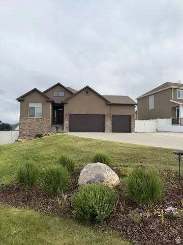 6579 S Salt Creek Cir, Salt Lake City, UT 84118