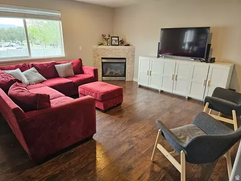 Living - 7481 N Red Pine Rd, Eagle Mountain, UT 84005 photo 2 of 2