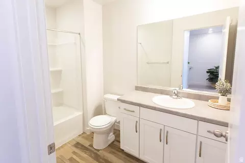 Bath - 1506 S 615 W, Orem, UT 84058 photo 2 of 2