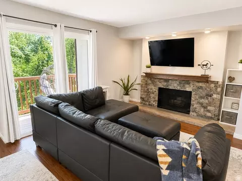 Living - 5565 S Willow #E, Murray, UT 84107 photo 3 of 4