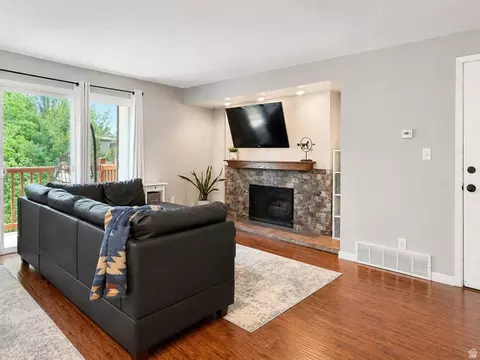 Living - 5565 S Willow #E, Murray, UT 84107 photo 4 of 4