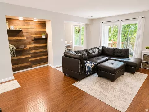 Living - 5565 S Willow #E, Murray, UT 84107 photo 2 of 4
