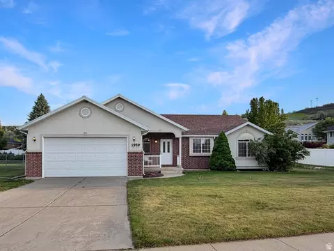 1959 Deer Run Dr, South Weber, UT 84405