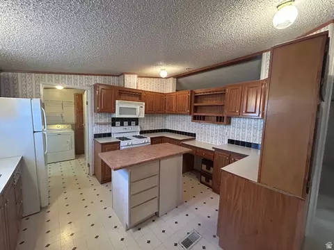 238 E Detroiter Cir S, Murray, UT 84107 photo 6