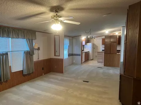238 E Detroiter Cir S, Murray, UT 84107 photo 4