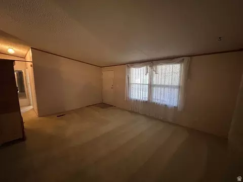 238 E Detroiter Cir S, Murray, UT 84107 photo 9