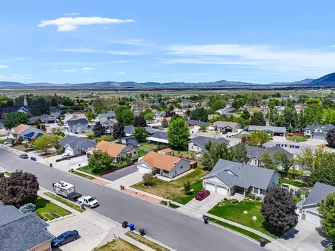 View/Area - 628 W 2550 S, Perry, UT 84302 photo 7 of 8