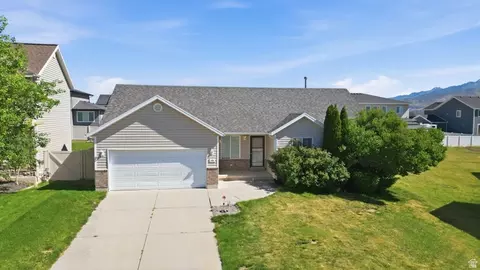 218 W Jonathan Pl, Saratoga Springs, UT 84045