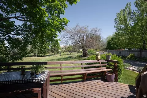 Exterior - 249 E 300 N, Smithfield, UT 84335 photo 7 of 18