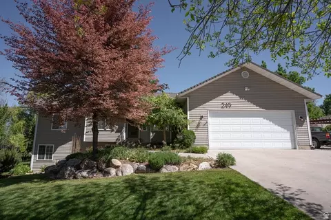 Exterior - 249 E 300 N, Smithfield, UT 84335 photo 3 of 18