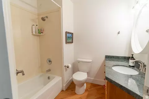 Bath - 249 E 300 N, Smithfield, UT 84335 photo 1 of 3