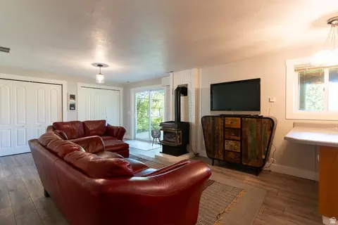 Living - 249 E 300 N, Smithfield, UT 84335 photo 2 of 4