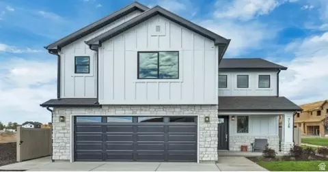 2177 W 2615 N #135, Clinton, UT 84015