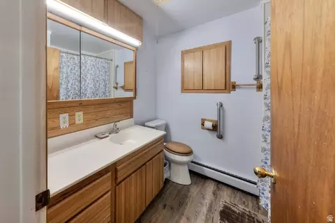 Bath - 343 E 200 N, Moab, UT 84532 photo 2 of 2