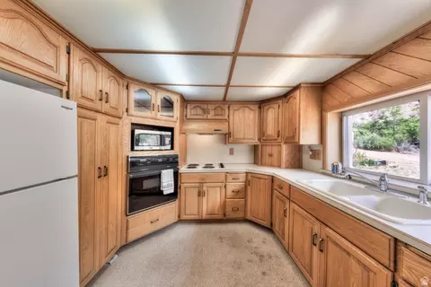 Kitchen - 343 E 200 N, Moab, UT 84532 photo 1 of 4