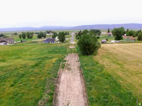 357 W 3rd St, Bloomington, ID 83223 photo 9