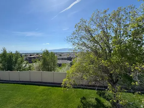 Exterior - 41 N 970 W, Orem, UT 84057 photo 3 of 4