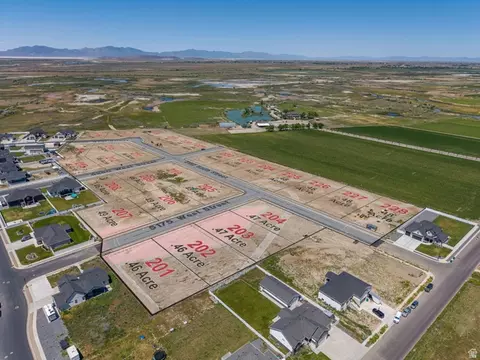 3150 S 5250 W #210, Hooper, UT 84315