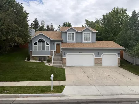 1682 E Sunrise Meadow Dr, Sandy, UT 84093
