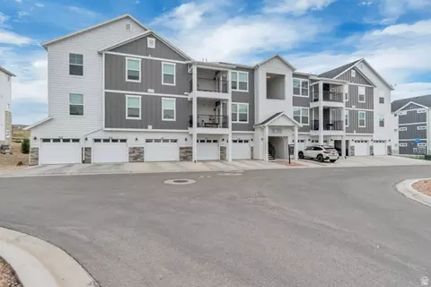 972 W Spider Green Way N #303, Saratoga Springs, UT 84045