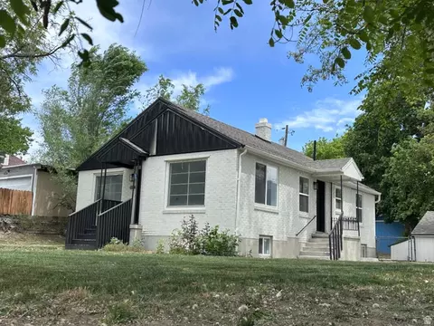 Exterior - 5245 S 900 E, Murray, UT 84117 photo 10 of 11