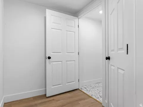 Entry Way - 5245 S 900 E, Murray, UT 84117 photo 4 of 4
