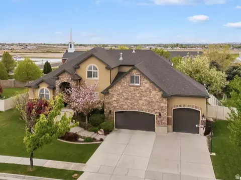 1335 W 3100 N, Pleasant View, UT 84414
