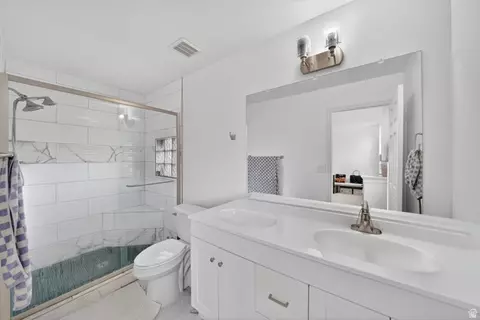 Bath - 652 W 1100 N, Orem, UT 84057 photo 2 of 2