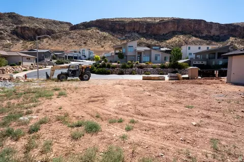 459 N 200 E #5, La Verkin, UT 84745