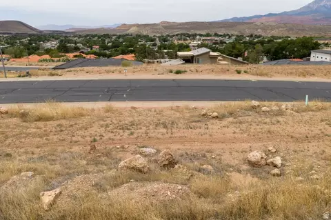 360 N 250 E #16, La Verkin, UT 84745
